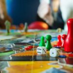 Descubre los recursos y elementos de los juegos de mesa más populares