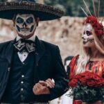 Máscaras y disfraces en una boda temática: elementos clave